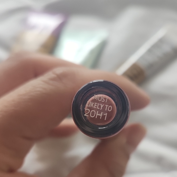 Tarte Cream Foundation for Flawless Coverage - Picture 5 of 5